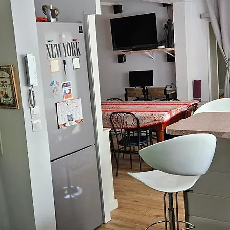 Vaste Maison 15 Pers 6 Chbres Meublé 3* Сasa de vacaciones