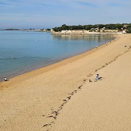 Semesterbostad Vaste Maison Climatisee Fouras 15 Pers 6 Chbres, Classee 2 Etoiles Gites De France 2026 Fouras